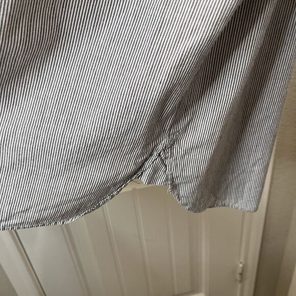 New Direction Black White Striped Henley Long Sleeve Top Womens Size 2X Peasant - Picture 4 of 11